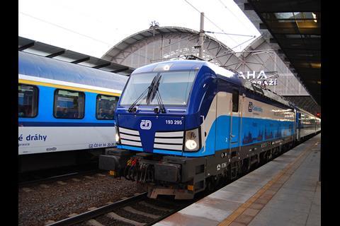 ČD will use Vectron locomotives to haul Praha – Hamburg EuroCity service.